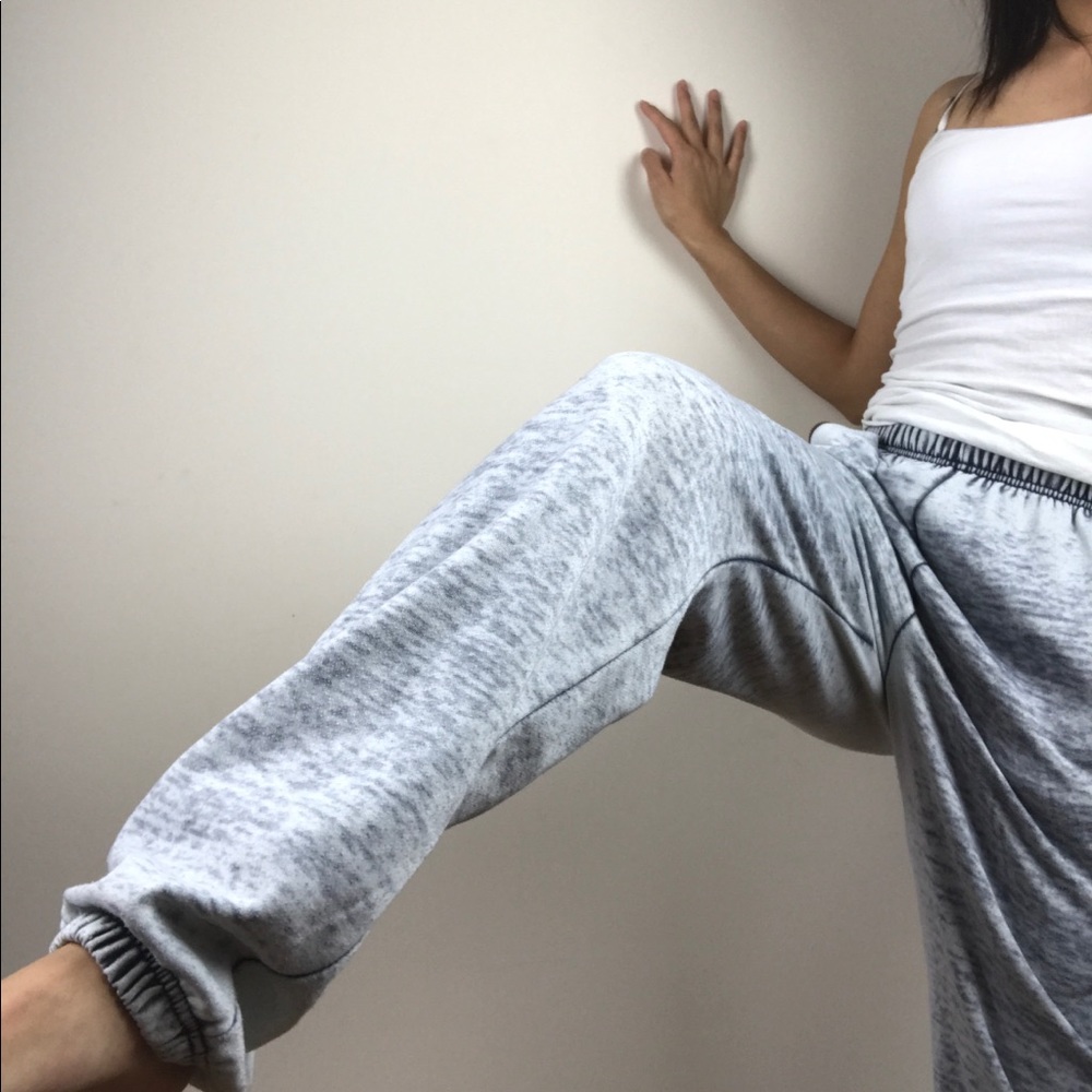 Acid wash joggers! - Picture 4 of 8